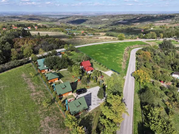 Fruškogorske brvnare Banstol – izdavanje brvnara na Fruškoj gori