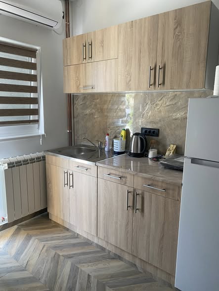 studio-apartman-na-dan-novi-sad-parking-02