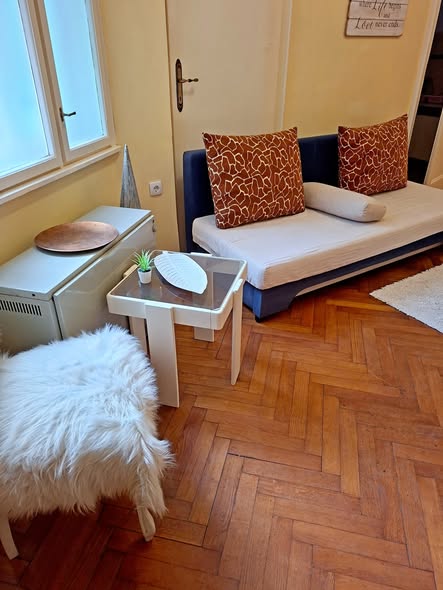 stan-na-dan-zemun-smestaj-30e-centar-02