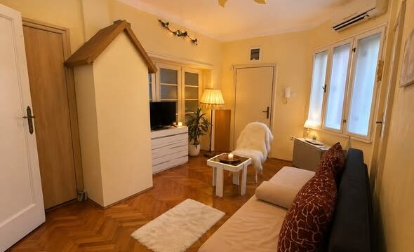 apartman-centar-zemuna-30-eura-duzi-boravak-smestaj-32m2-01