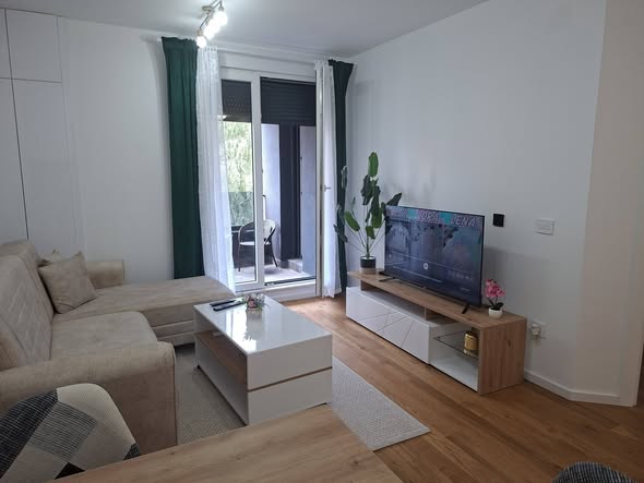 lana-lux-apartman-novi-sad-stan-na-dan-50e (2)