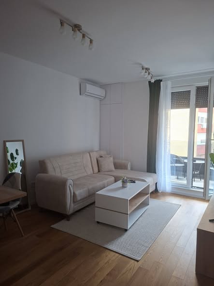 Lana Lux Apartman Novi Sad