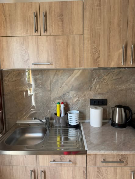 studio-apartman-novi-sad-stan-na-dan-parking-01