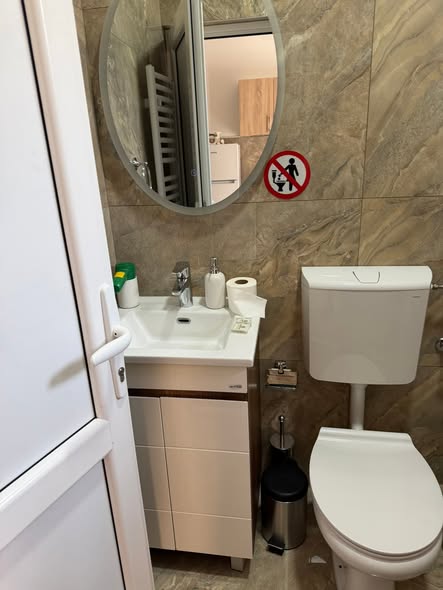 studio-apartman-novi-sad-stan-na-dan-parking-03