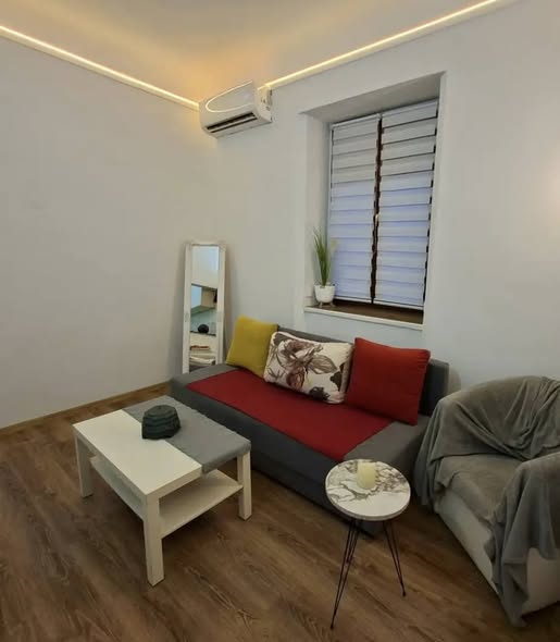 studio-apartman-zemun-centar-gardos-izdavanje-03