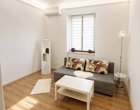 studio-apartman-zemun-centar-gardos-izdavanje