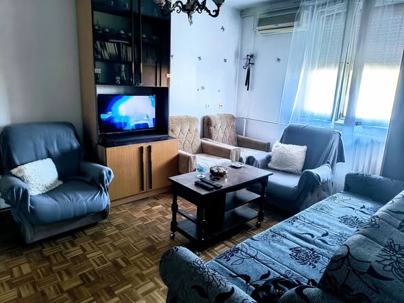 Stan na dan Novi Sad Detelinara – dvosoban, 30 €